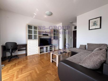 Odličan duplex u centru Novog Sada