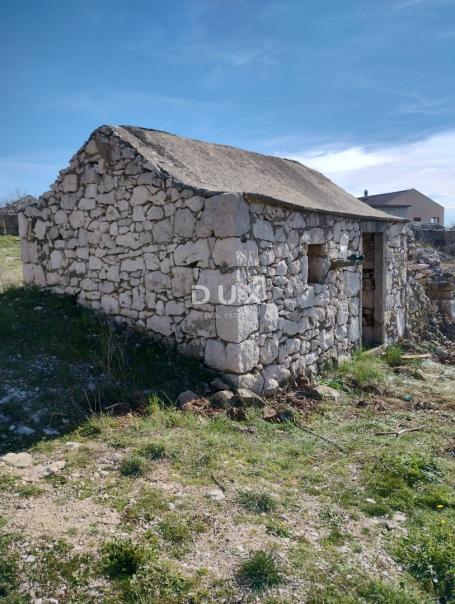 ZADAR, RTINA - Kamena kućica s pogledom na more