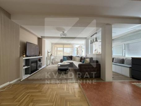 Izdavanje, Dvosoban stan, Podgorica, Stari Aerodrom, 120m2