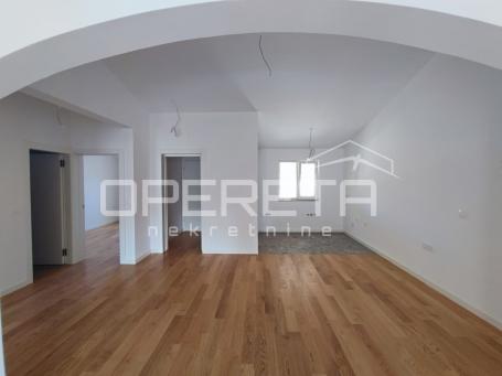 Novogradnja, 2s stan 75 m2 sa poslovnim prostorom 30 m2, vrt i garaža