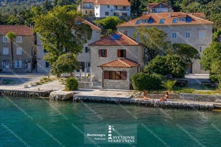 Waterfront Stone House for Sale, Muo, Kotor  ID-K842