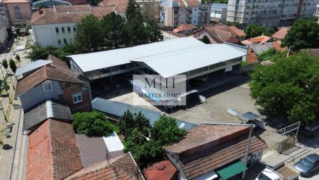 POSLOVNI PROSTOR, 750M2, NA ODLIČNOJ LOKACIJI