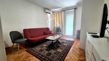 Namešten, renoviran, kod Bogoslovije ID#15572