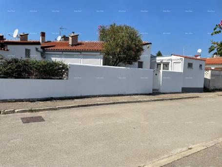 Apartment For sale: Ground floor apartment – Barbariga, 80 m², 500 m from the sea!