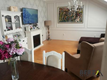 Trosoban duplex stan na Novom Naselju – odlična lokacija kod Doma zdravlja