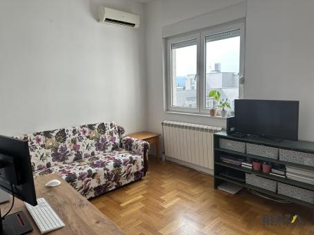 OPREMLJENA GARSONJERA, BULEVAR EVROPE