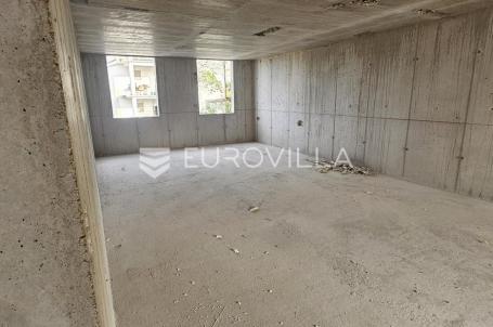 Čiovo, Slatine dvosoban stan 60,35 m² i parking na 50 m od mora