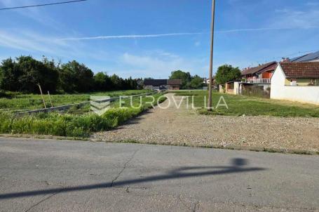 Osijek, Zeleno polje, prodaje se građevinsko zemljište površine 2371 m²