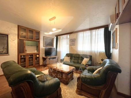 Izdavanje, Dvosoban stan, Podgorica, Preko Morače, 73m2