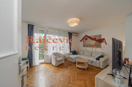 VRACAR CRVENI KRST 69m2 , T ,255000e