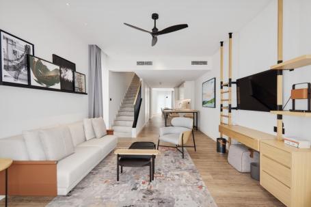 PRODAJE SE – DUPLEX LUKSUZAN APARTMAN U PORTO MONTENEGRO (BOKA PLACE), TIVAT