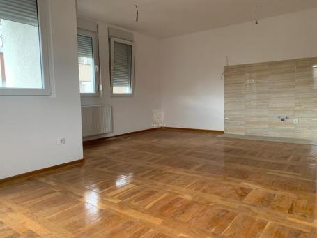 Mirijevo 3.0  57 kv Milića od Mačve