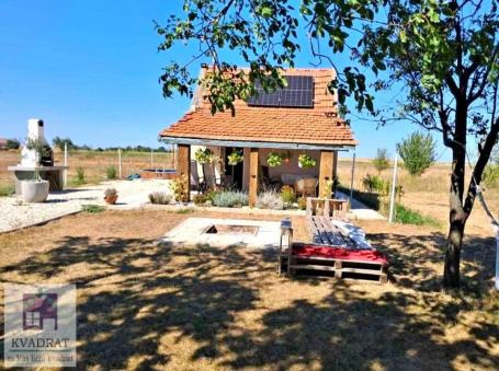 Vikendica 35m2, Elemir, Zrenjanin - 25.000€