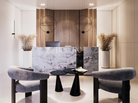 Penthouse otvorenog pogleda u blizini Belog dvora