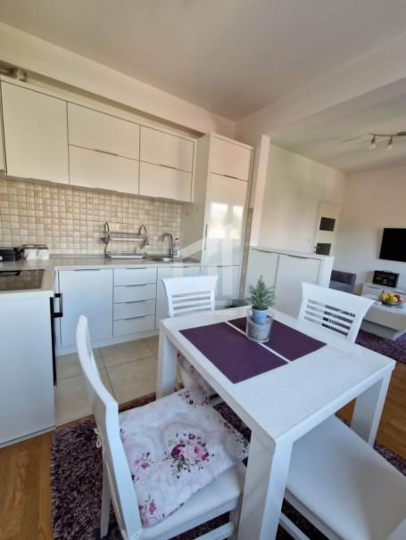 Jednosoban stan, 45m2, Iza katoličke crkve, Stari Aerodrom, IZDAVANJE
