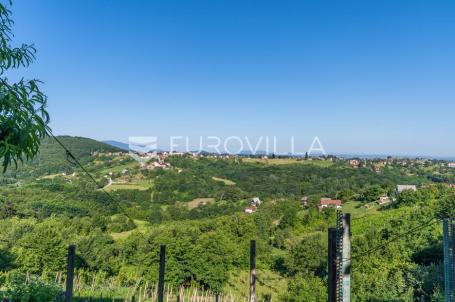 Gornji kneginec, Varaždin Breg dvojna kuća za adaptaciju na mirnoj lokaciji