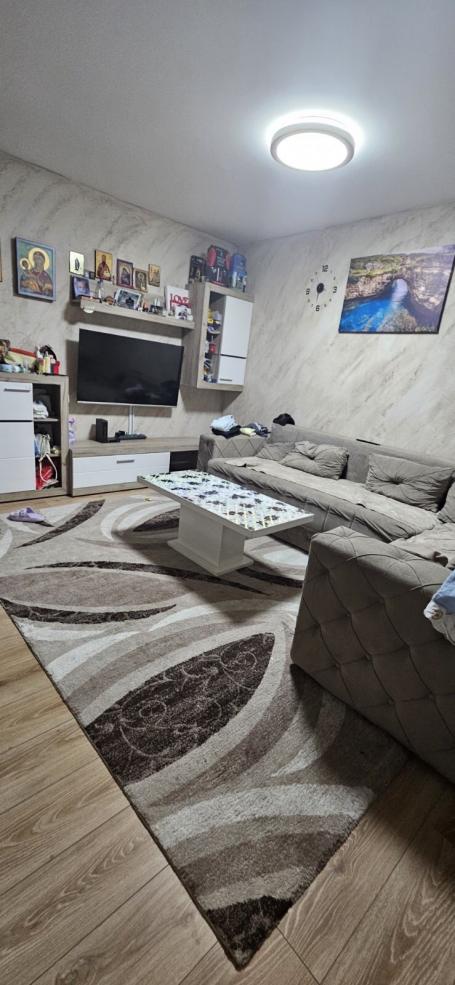 BARAJEVO BARAJEVO GAJ 75m2 , T ,110000e