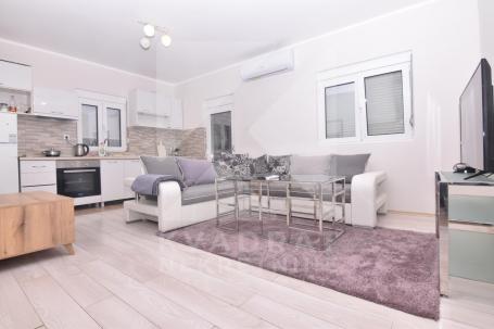 Izdavanje, Jednosoban stan, Podgorica, Stari Aerodrom, 40m2