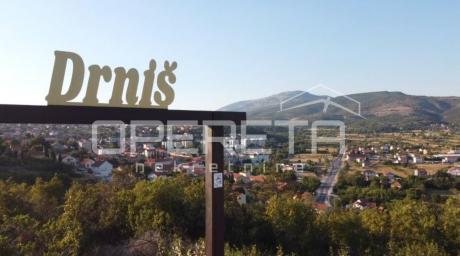 Zemljište za park ili igralište – Drniš, 2520 m², Z1 zona