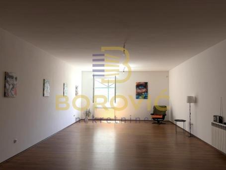 Voždovac-Stevana Jakovljevića, 103m2,  pogodan kao poslovni prostor