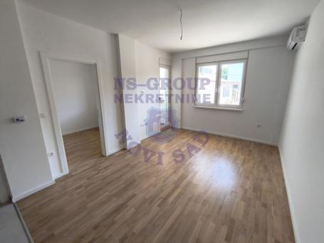 Dvosoban stan u Petrovaradinu 38m2