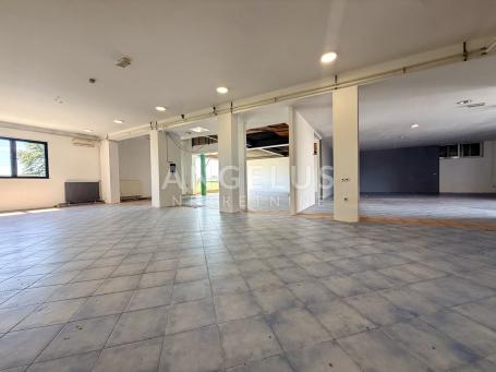 Zagreb, Buzin - uredsko, prodajno - skladišni prostor 650m2 s parkingom