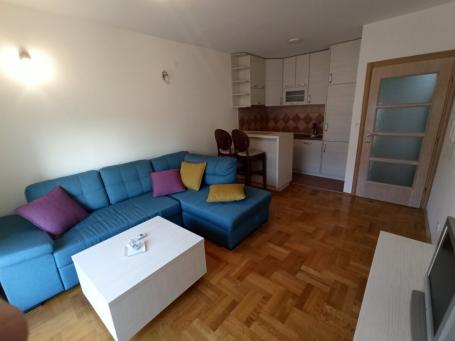 Stan 40 m² na Izdavanje – Stari Aerodrom, Podgorica