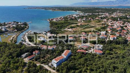 Zaton, Nin – Građevinsko zemljište prvi red do mora, 2.000 m²