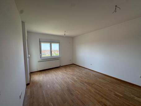 Novogradnja na Ledinama – U Blizini Hotela MAR