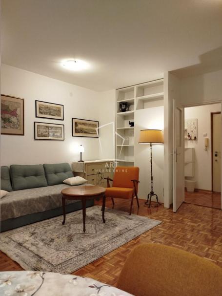 Novi Beograd, potpuno sređen stan, mereno 50m2 ID#9413