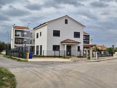 Kuća Prodaje se moderna montažna kuća u Fažani – 300 m od mora, mogućnost dogradnje
