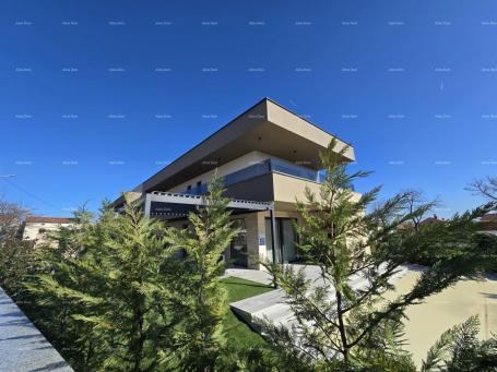 Haus Moderne Villa mit Pool und Sauna, Marčana!