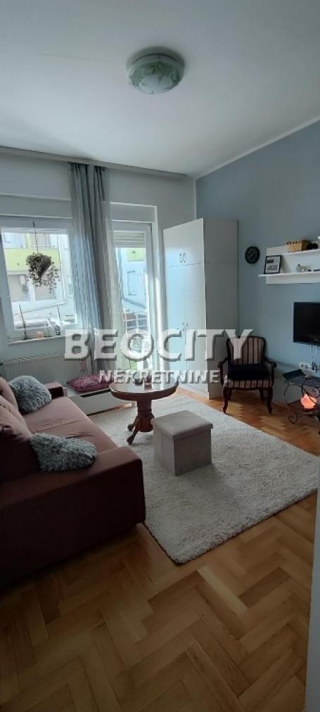 Novi Sad, Somborski bulevar, , 1.5, 30m2, 105000EUR