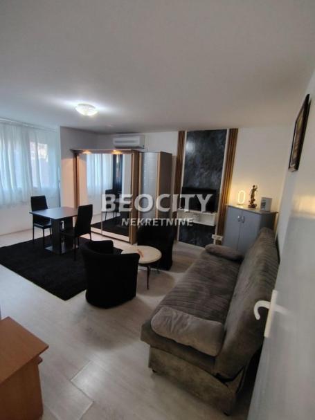 Novi Beograd, Bežanija, Pere Segedinca, 1.5, 40m2, 500EUR