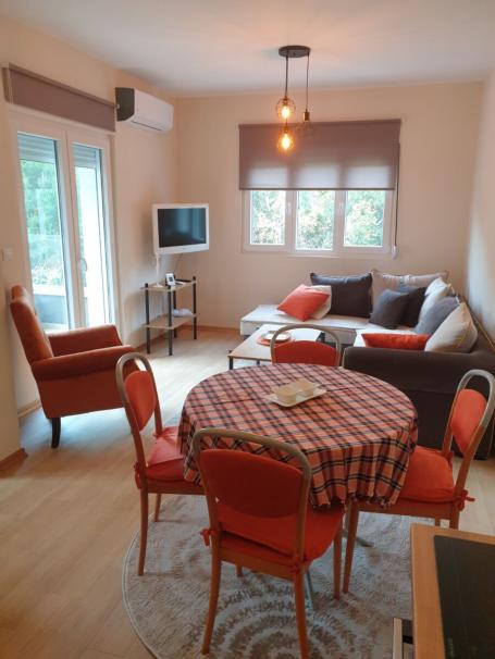 Stan 42 m² na Izdavanje – Bijeli Do, Budva