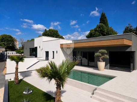 Barban, moderna duplex kuća s infinity bazenom