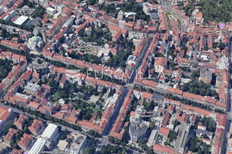 Zagreb, centar, dva stana 319 m² u zgradi, investicija