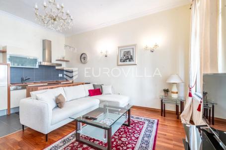 Zagreb, Centar, Teslina, predivan trosoban stan, neto površine 74 m², TOP lokacija