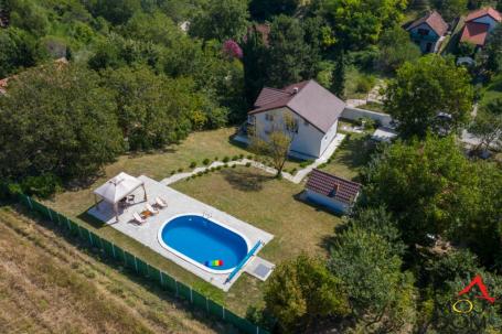 PETROVARADIN - PETROVARADIN - KUćA - 220 m2 - 463,500€