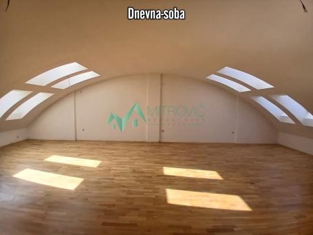 Grbavica petosoban penthaus sa dve terase   