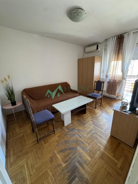 Izdavanje, Stan, 33m2 , Centar