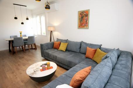 Izdavanje, Stan, 73m2 , Tivat