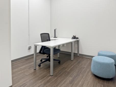 Privatni uredski prostor za 1 osobu na lokaciji HQ East Centre