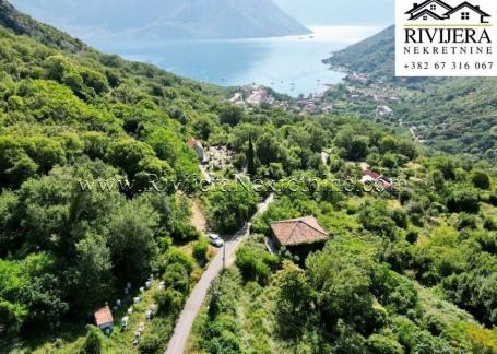 Na prodaju dva kamena objekta za rekonstrukciju Morinj Kotor