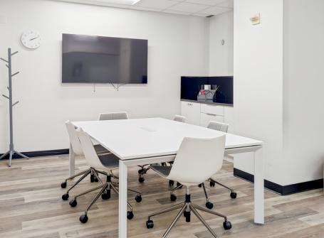 Privatni uredski prostor za 4 zaposlenika na lokaciji HQ East Centre