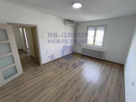 Izuzetan, renoviran jednoiposoban stan - Sajam!