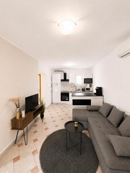 Diklo, Zadar - komforan renovirani stan 60 m2 