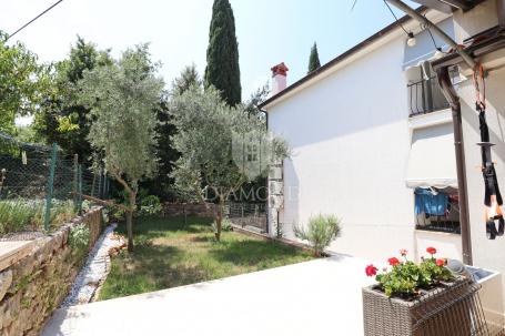 EKSKLUZIVNA LOKACIJA, Apartmanska kuća, 100 m do mora