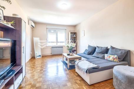 Zagreb, Trešnjevka, uređen trosoban stan s garažnim mjestom, 78,64 m²