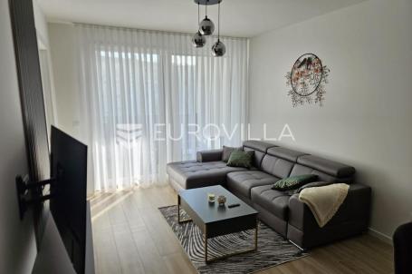 Zagreb, Remetinec, luksuzan dvosoban stan s garažnim parkirnim mjestom 55 m²